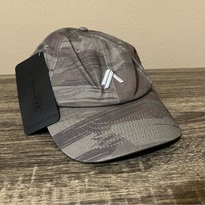 Alphalete Camo Baseball Cap - Gray/Brown